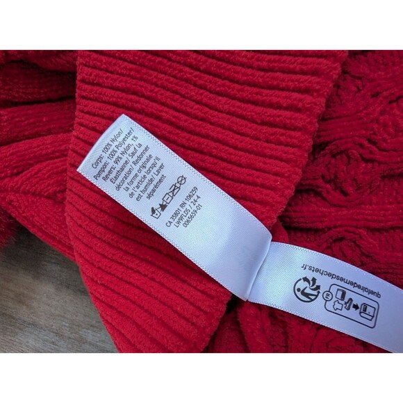 Lululemon Women’s Cable-Knit Pom Pom Beanie Dark Red Great Used Condition - Picture 4 of 4